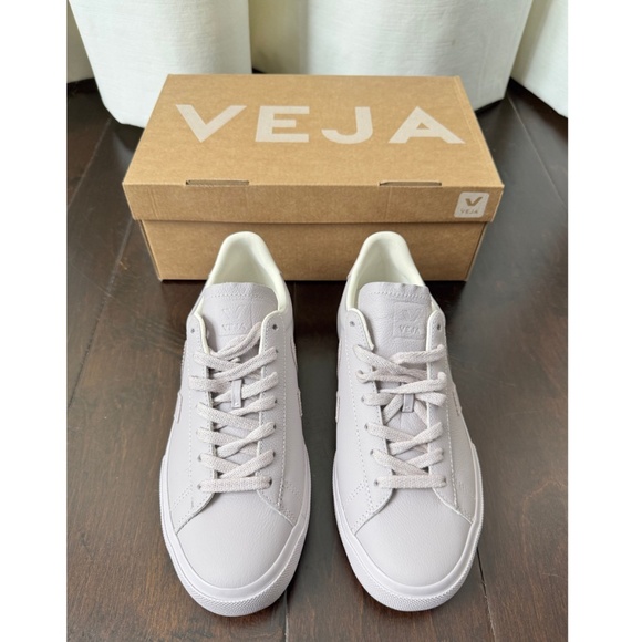 Veja V-10 Lowtop Sneakers in PARME/Purple, Size EU39, NWT - Picture 2 of 9